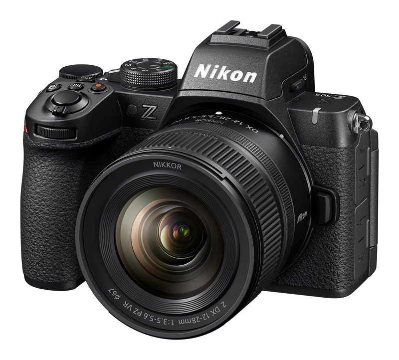 NIKKOR Z 17-28mm/f2.8: カメラ専用機で撮り歩き NIKKOR Z 17-28mm/f2.8: カメラ専用機で撮り歩き