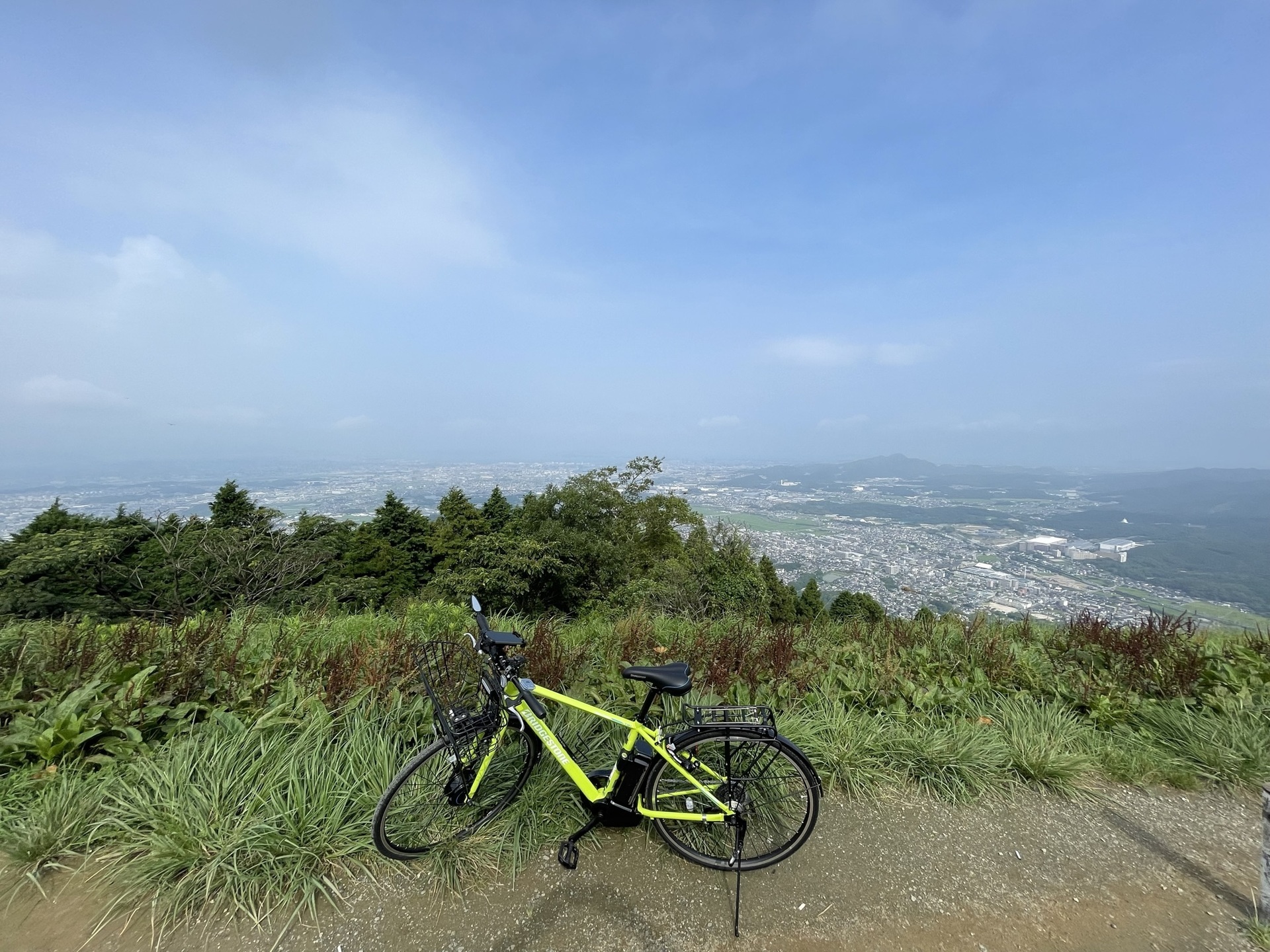 電動アシスト自転車で山登り: カメラ専用機で撮り歩き